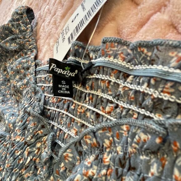 NWT Papaya Floral Cinched Blouse Womens Size S - Picture 4 of 4